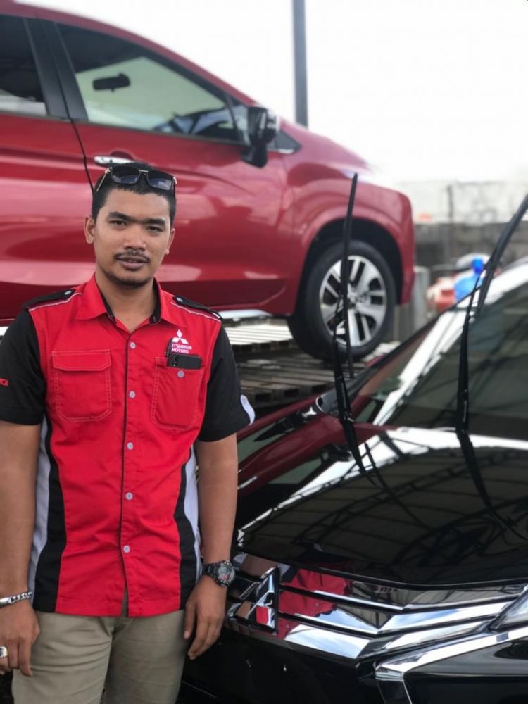 Foto Sales Rizky Priatna