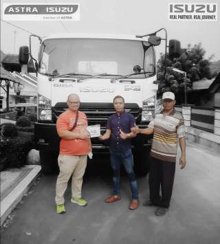 Dealer Isuzu Karawang
